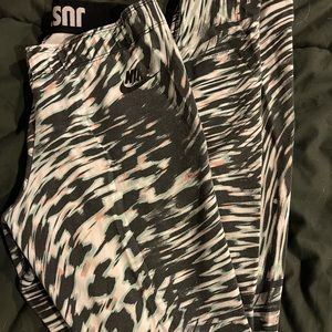 Nike legging!